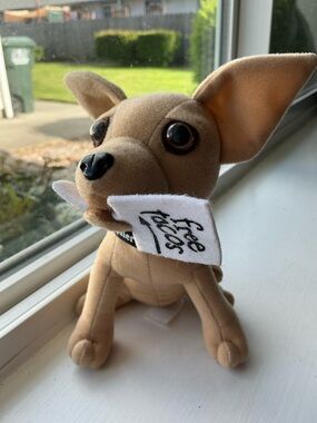 Taco Bell Plush Tan Chihuahua Dog Toy with 'Free Tacos' Sign